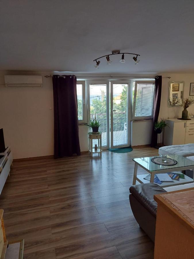 Apartment Matmar Senj  Bagian luar foto